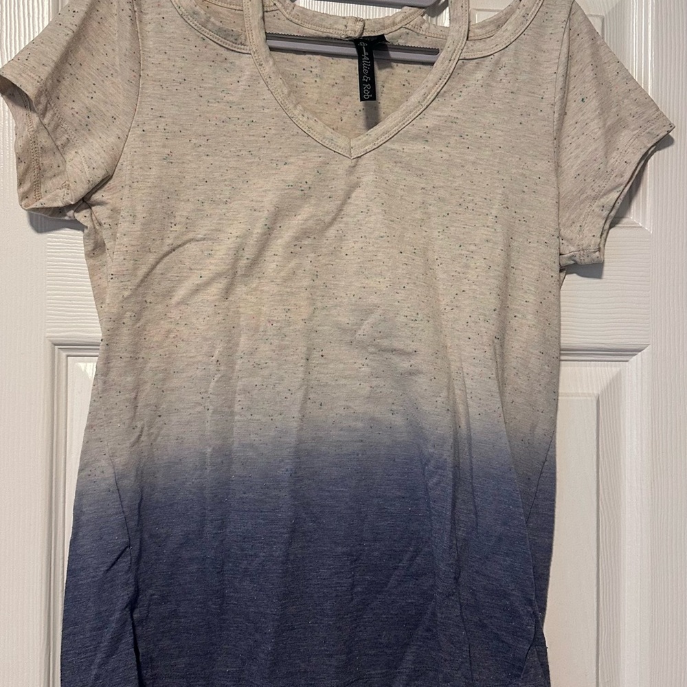Allie & Rob Speckled Gradient V-Neck Tee